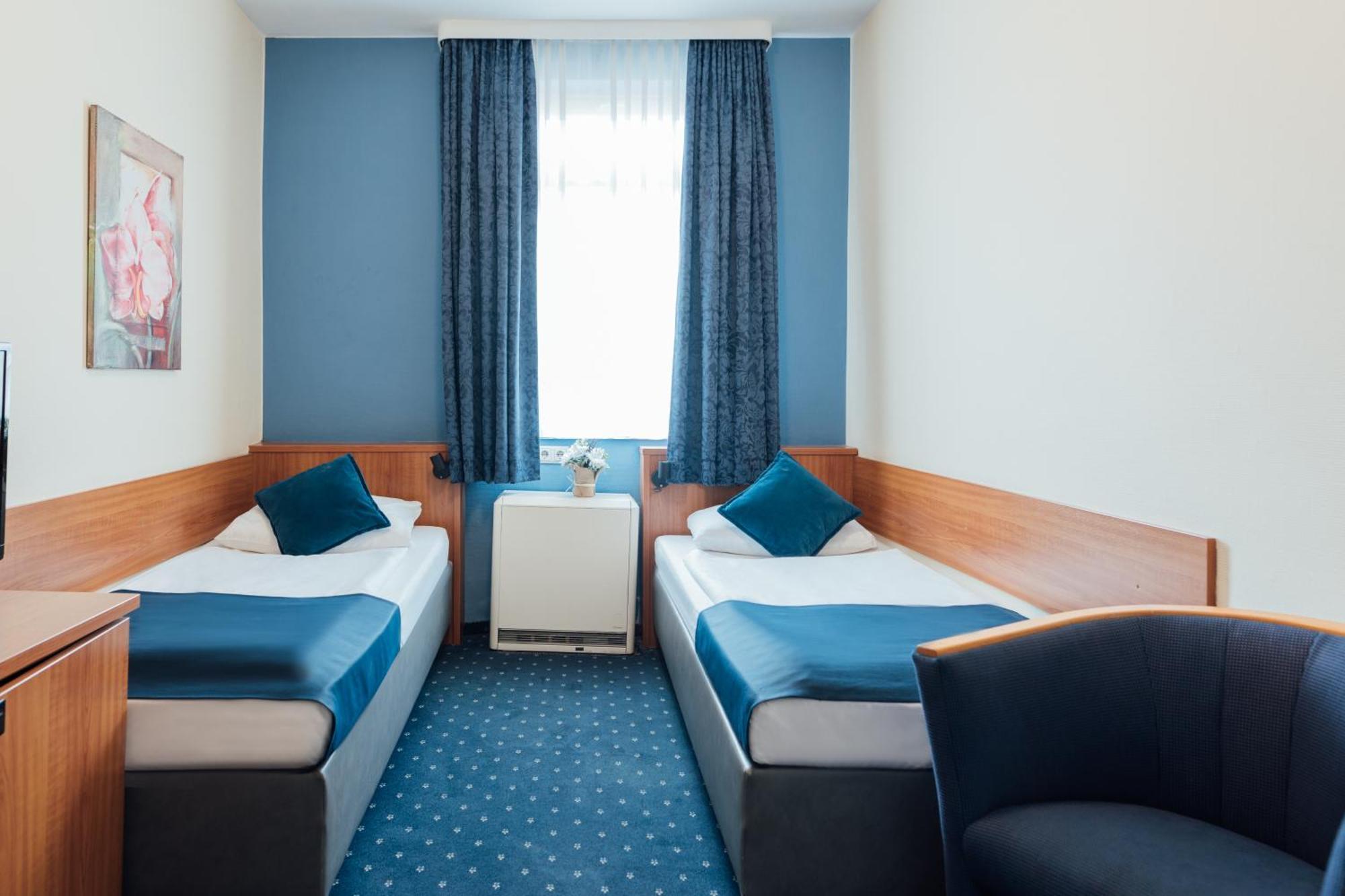 Hotel Commerz Hamburg Kültér fotó